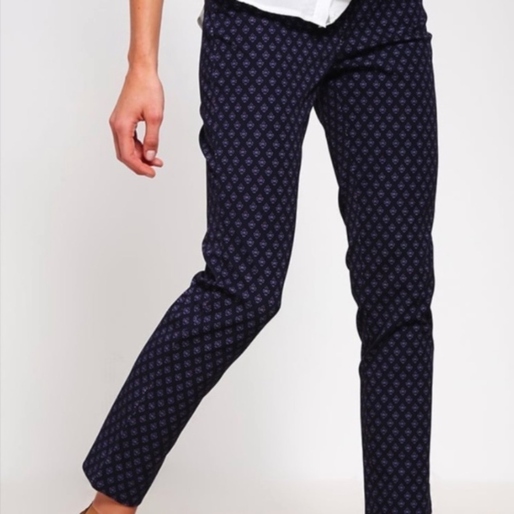 Banana Republic Avery Diamond Design Print Pants